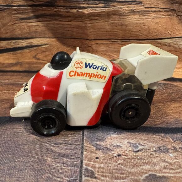 Vintage Formula A 3 Turbo Toy Race Car World Champion Friction Rev-Up F1 Racing - Picture 2 of 7